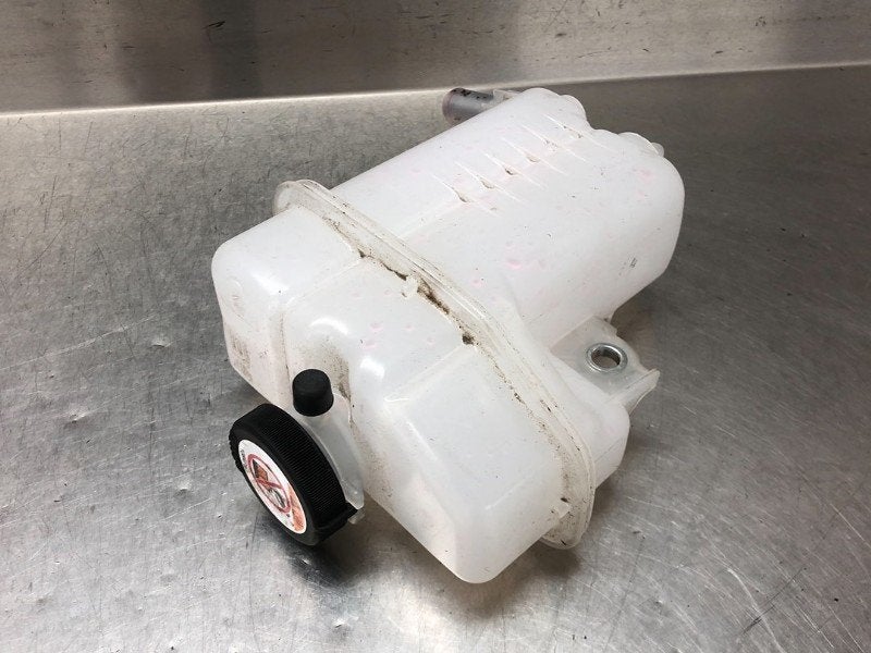 EXPANSIERESERVOIR Toyota RAV4 (A5) (01-2018/-), Gebruikt, Toyota