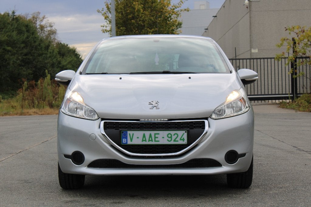 Peugeot 208, Autos, 50 kW, Entreprise, Noir, 5 portes