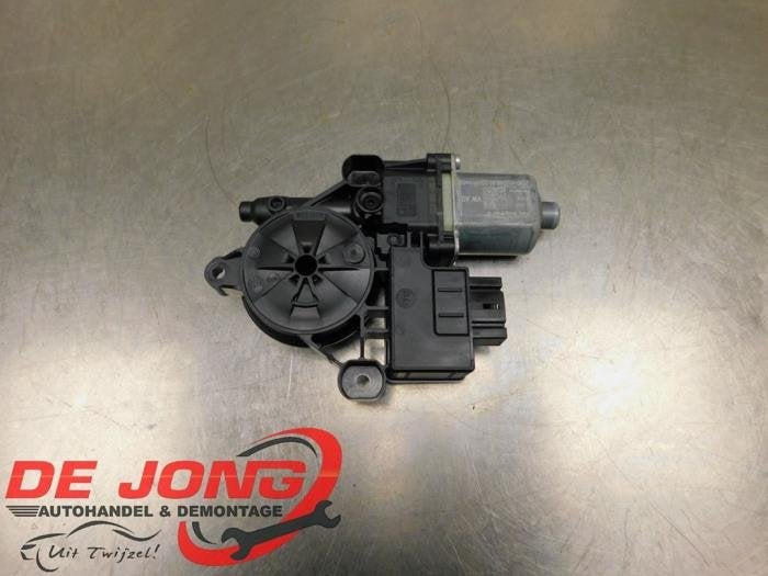 Moteur de vitre portière d'un Volkswagen Golf, Volkswagen, -, 3 mois de garantie, Utilisé