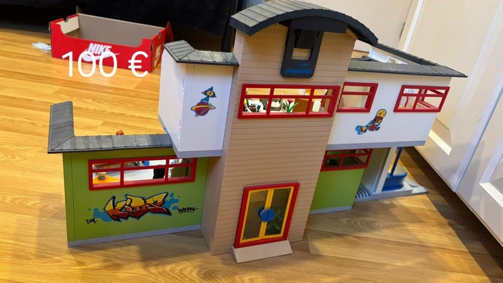 Ecole playmobil, Enlèvement