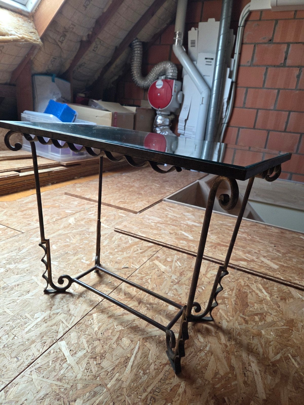 Table d'appoint avec miroir, Enlèvement