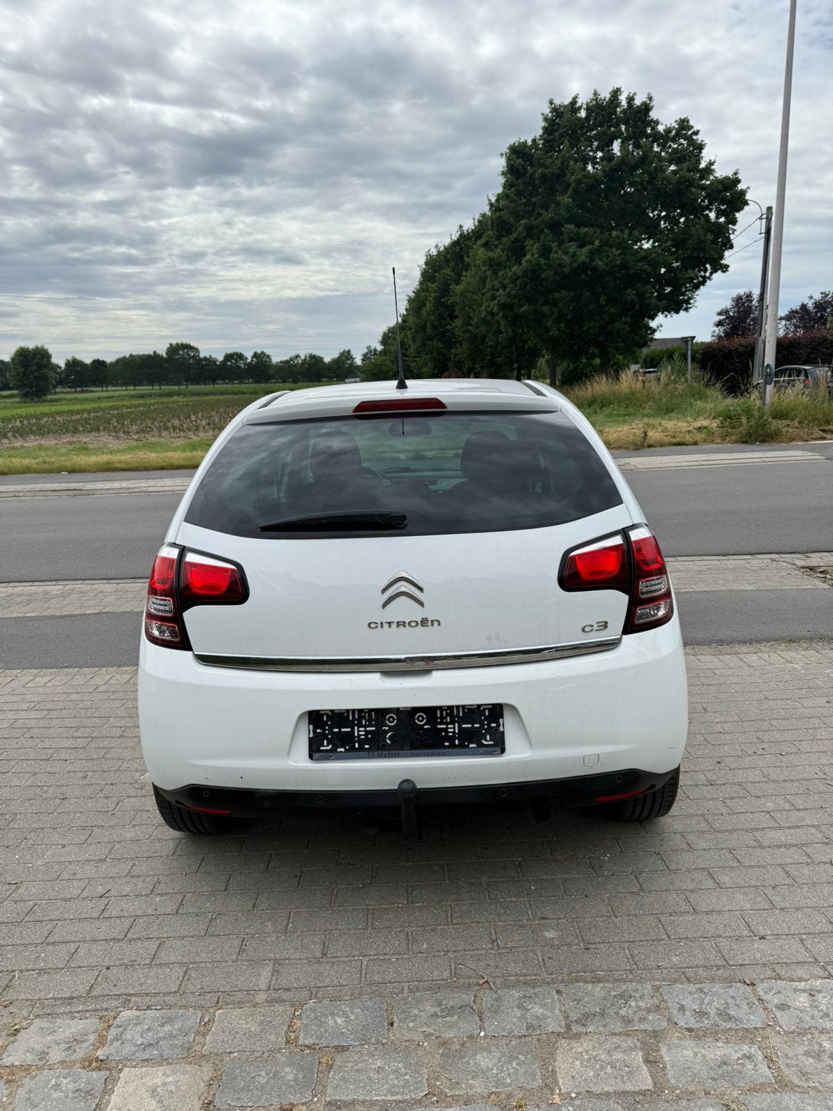 Mooie Citroen C3 exclusive 120 000 km, Autos, Euro 5, Achat, https://public.car-pass.be/vhr/3d04d8cf-a318-4578-9cee-ce3e8ab657fc