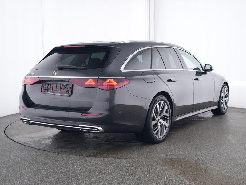 Mercedes-Benz E-klasse 300 e break Luxury Line | Head-Up Dis, Auto's, Automaat, https://public.car-pass.be/vhr/76f01784-79c5-4a64-b9fd-09c1b7116f41