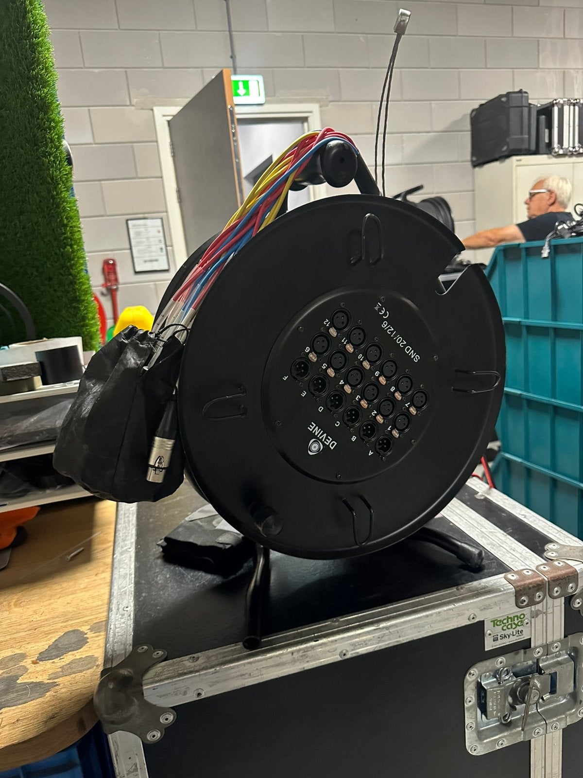 XLR snake 12/6 - 20 meter, Audio, Tv en Foto, Audiokabels en Televisiekabels, Ophalen, Zo goed als nieuw