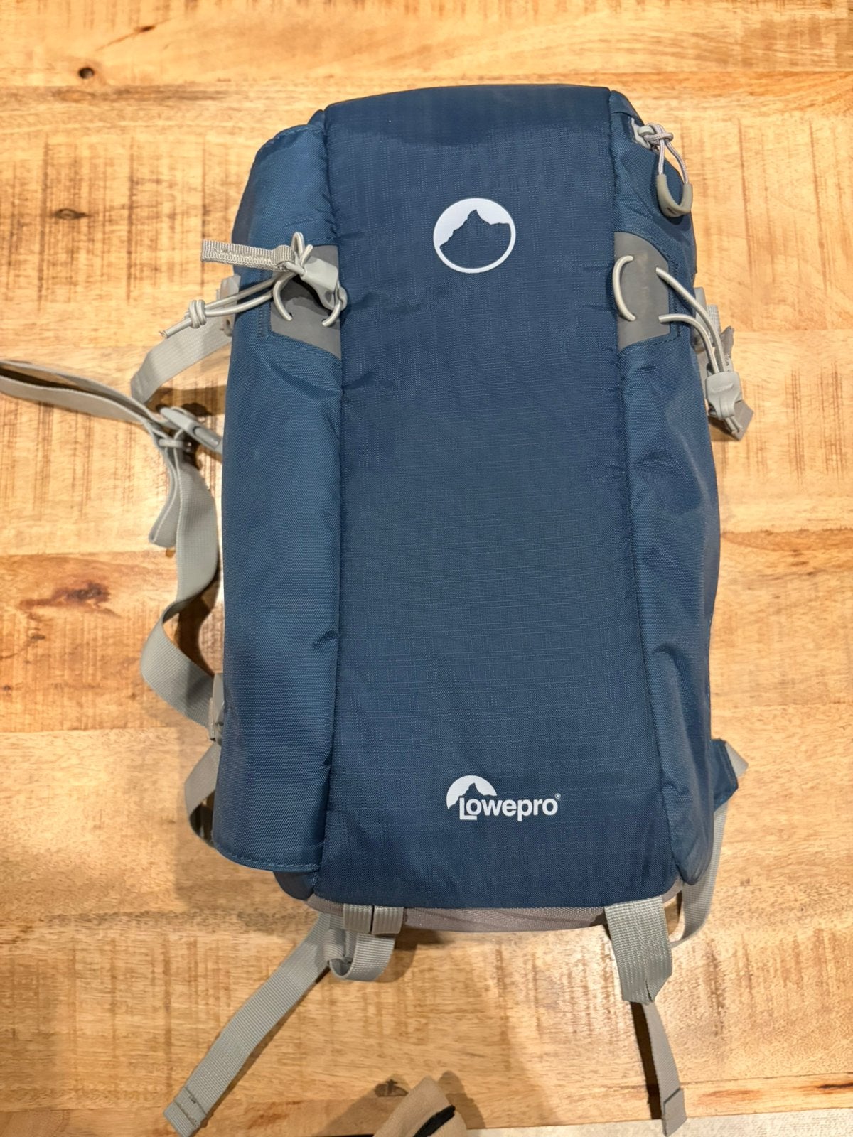 Lowepro Flipside Sport 10L AW -Sac à dos pour appareil photo, Lowepro, Enlèvement ou Envoi, Rembourré, Comme neuf