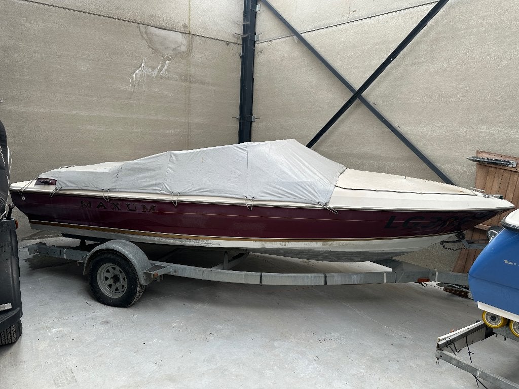 bateau Maxum  1750. année1995, Sports nautiques & Bateaux, 70 cm, 5 m, Composites, 130 ch