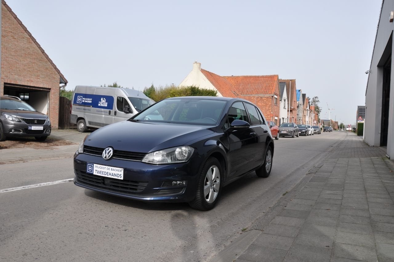 Volkswagen Golf Trendline Plus * New D-riem *, Autos, 1197 cm³, Euro 5, Achat, 105 ch