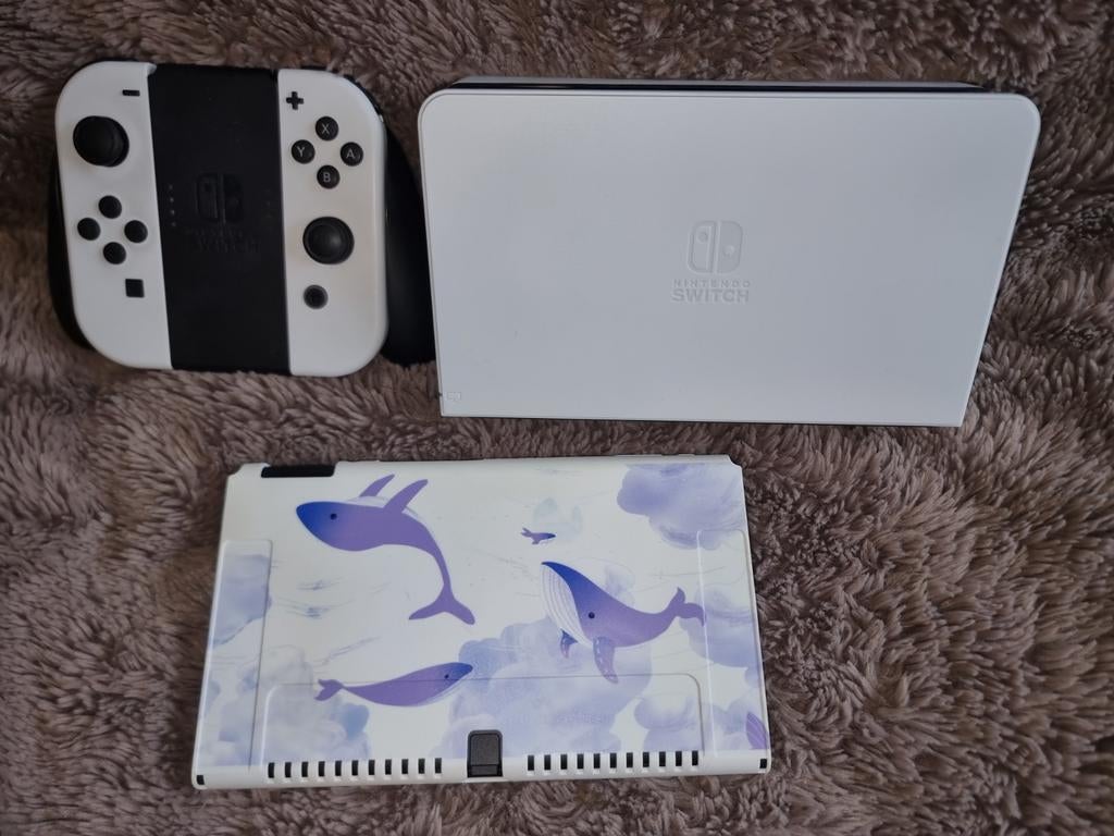 Nintendo switch OLED in nieuwe staat, Games en Spelcomputers, Spelcomputers | Nintendo Switch, Ophalen, Switch OLED