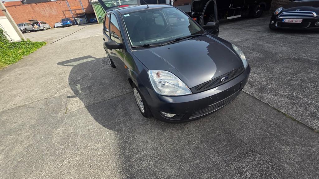 FORD FIESTA AUTOMAAT 78000km AIRCO 2004bj BENZINE METKEURING, Auto's, Automaat, 1400 cc, Particulier, Fiësta