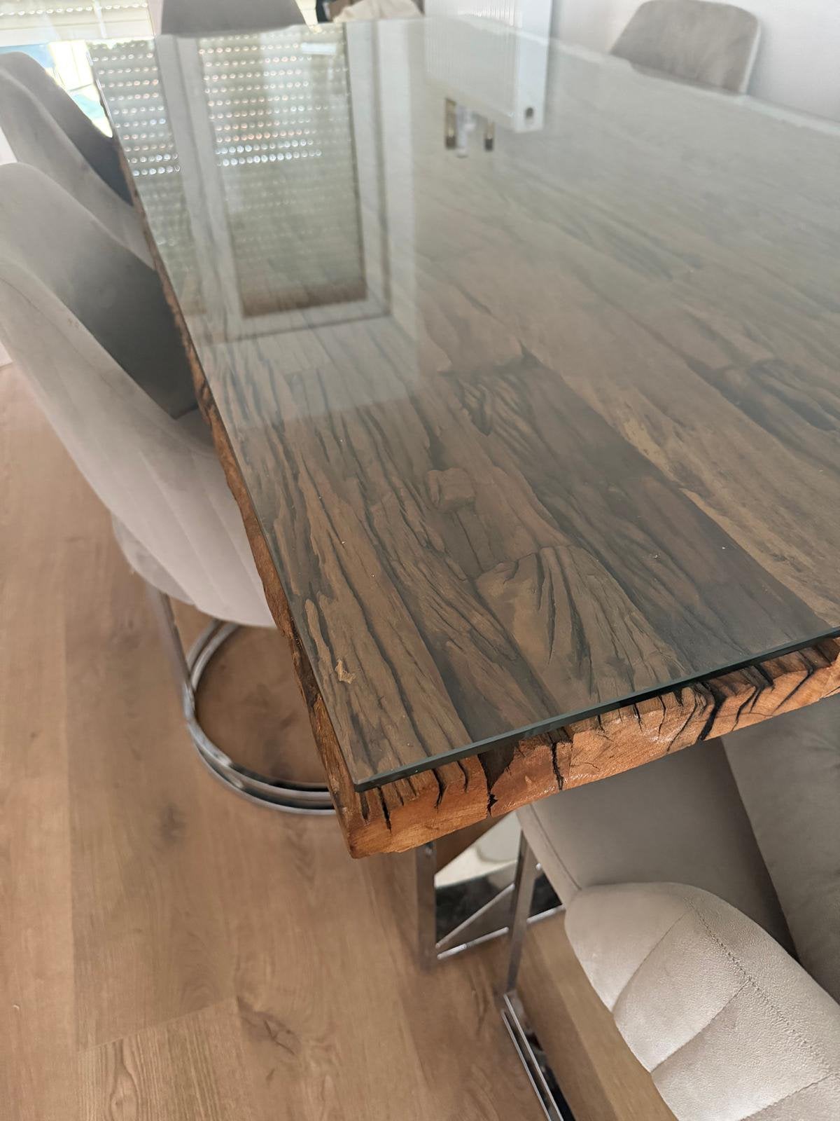 Table en bois massif avec plateau en verre + 6 chaises, Maison & Meubles, Enlèvement, Comme neuf, Verre