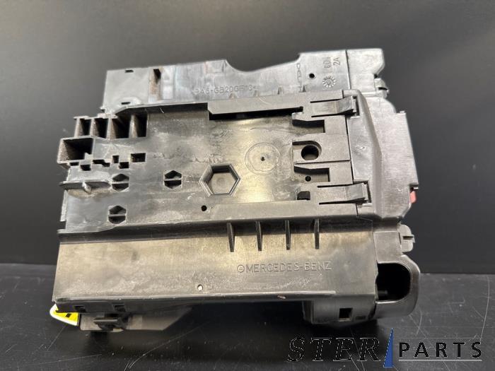 Boîte à fusibles d'un Mercedes C-Klasse, 3 mois de garantie, Utilisé, -, -