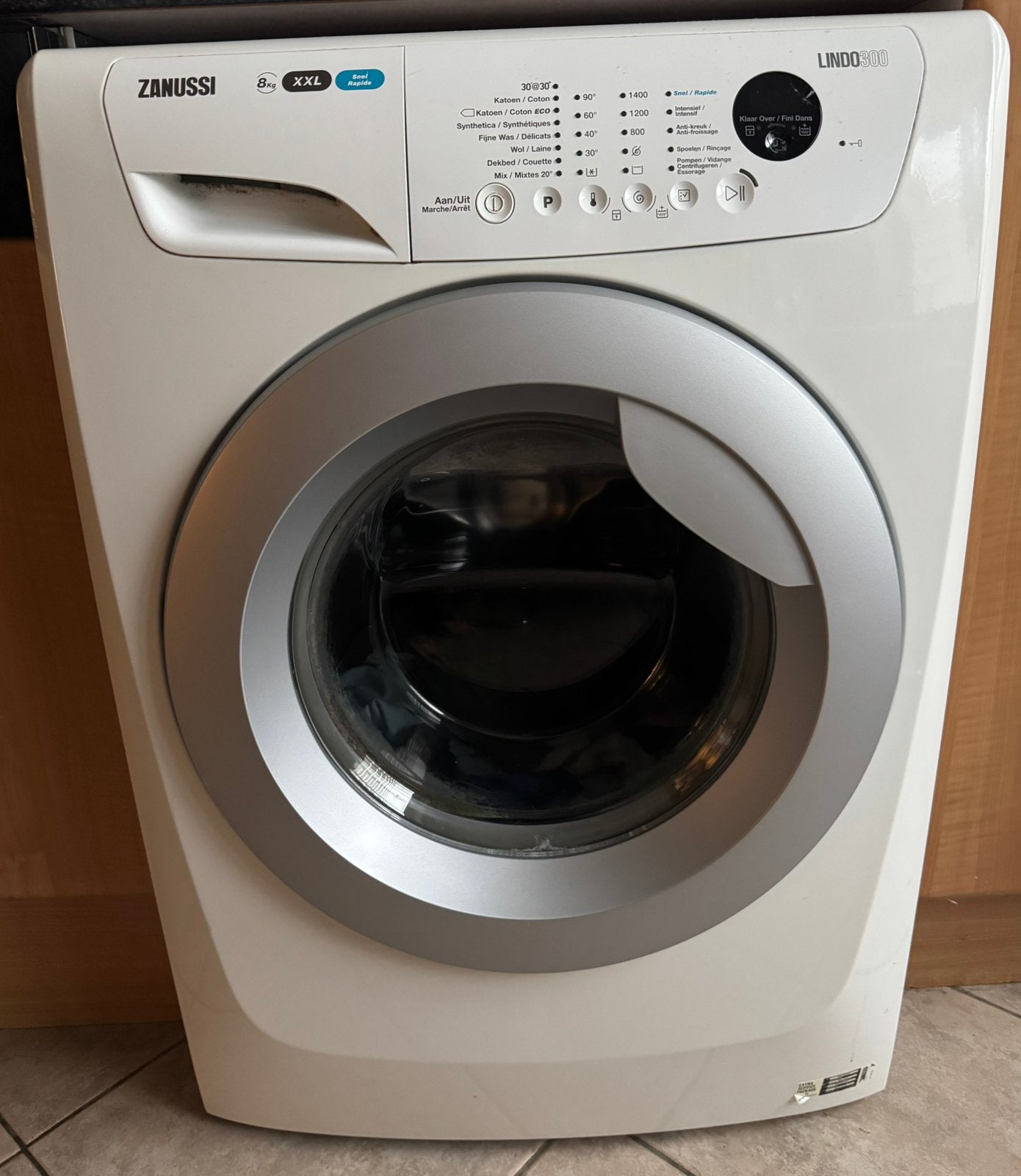 Machine à laver Zanussi XXL Lindo300 8kg, Electroménager, Enlèvement, Comme neuf