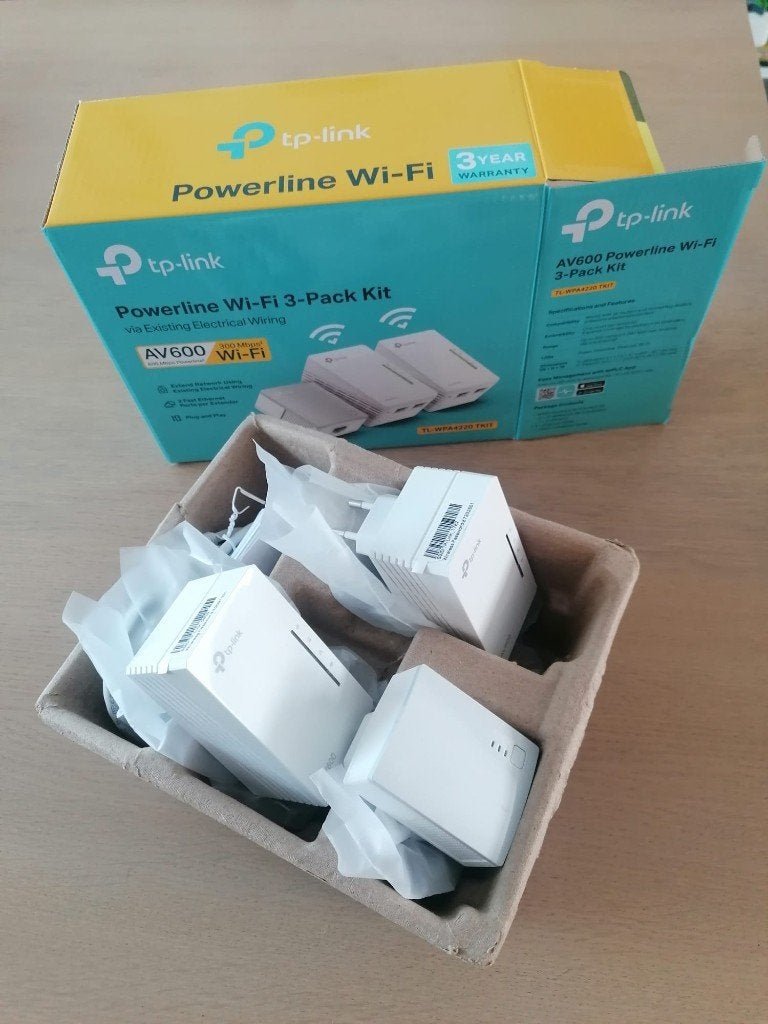 Kit WiFi Powerline TP-Link TL-WPA4220T (3 pièces) + boîte, Enlèvement ou Envoi, Utilisé, TP link