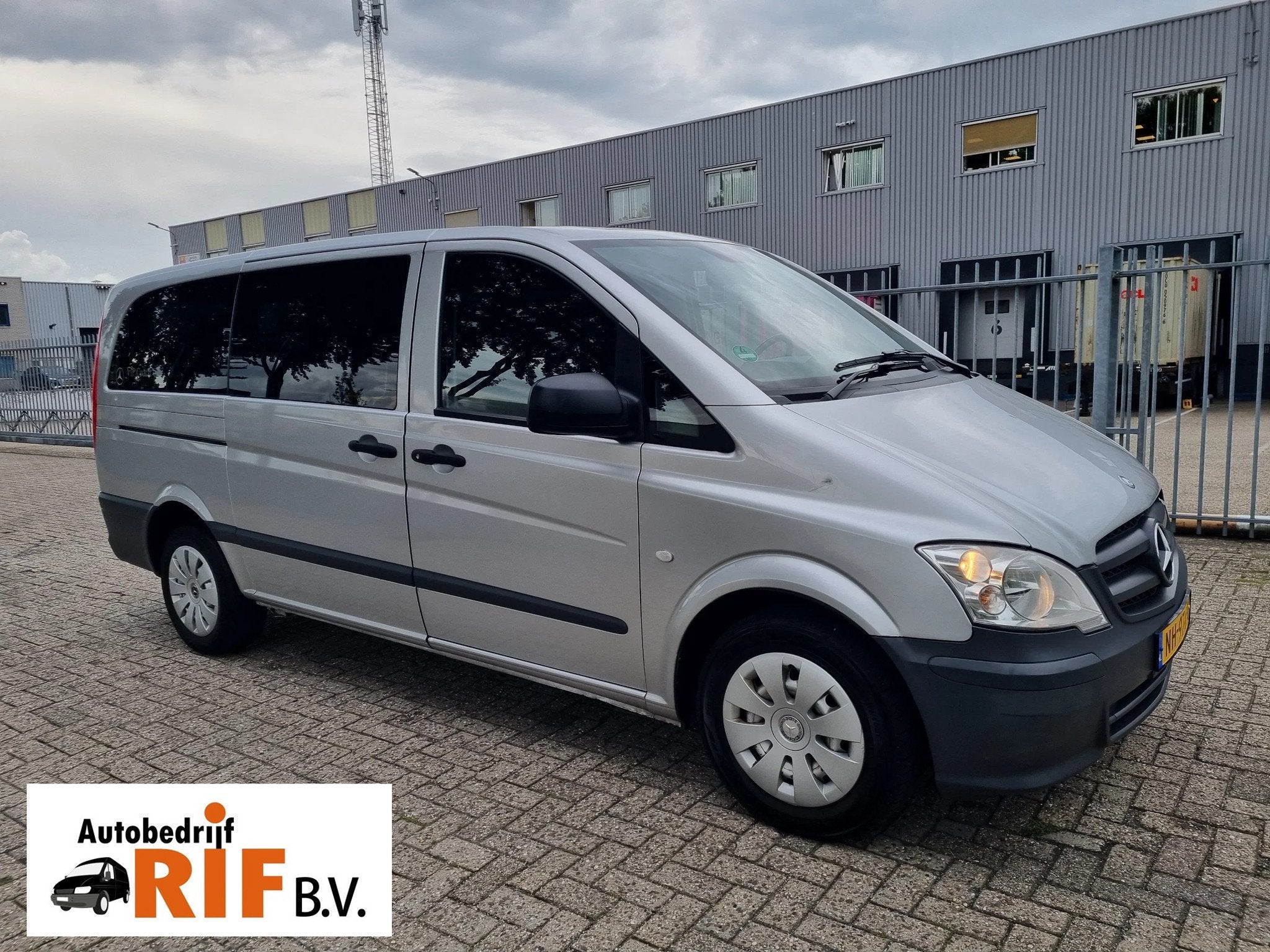 Mercedes-Benz Vito 113 CDI 9 Persoons Airco L2 Euro 5, Auto's, 100 kW, Achterwielaandrijving, Gebruikt, 4 cilinders