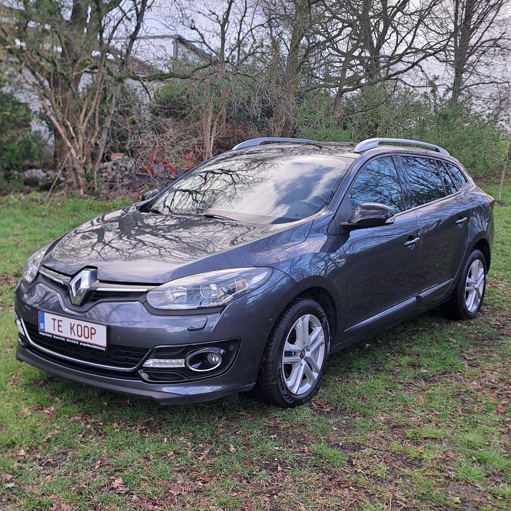 Renault Mégane automaat: 115.000 km+ veel opties + nazicht!!, Autos, Renault, Argent ou Gris, Achat, Euro 6, Entreprise