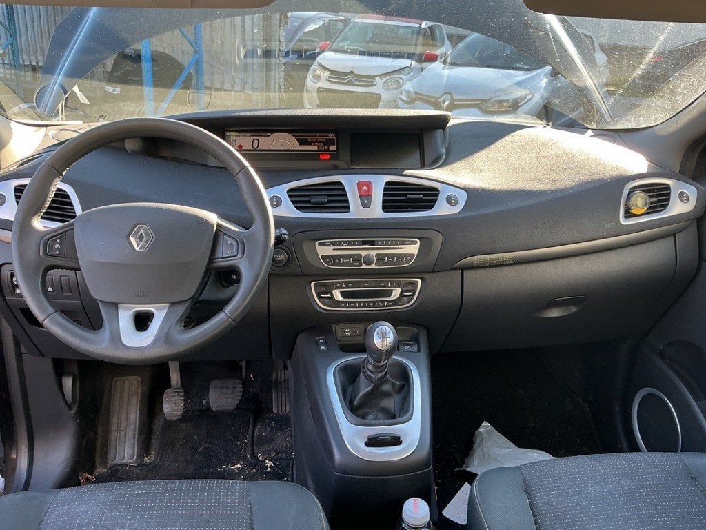 AIRBAG SET + COMPUTER Renault Grand Scénic III (JZ), Gebruikt, Renault, Peter-Huppertz-Straße 5
51063  Köln, DE, Dialog.deutschland@renault.de
