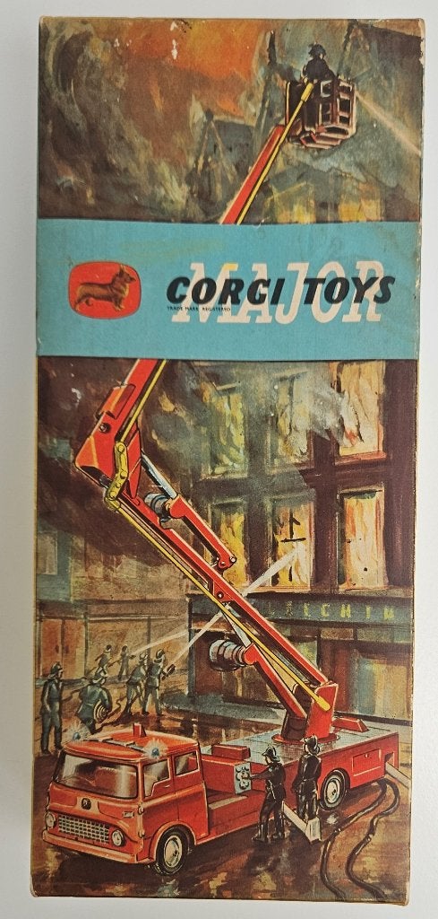 Corgi Simon Snorkel Fire Engine, Hobby en Vrije tijd, Modelauto's | 1:43, Ophalen of Verzenden, Gebruikt, Bus of Vrachtwagen, Corgi