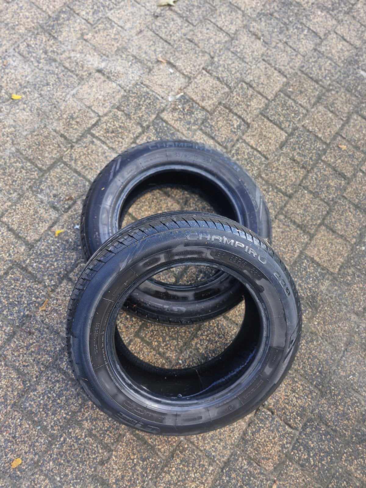 Lot de 4 pneus de voiture 185/65R15 88H et 88T, Enlèvement, Utilisé