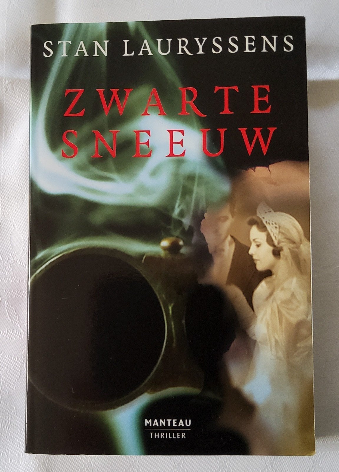 Zwarte Sneeuw van Stan Lauryssens (284 blz.), Enlèvement, Utilisé, Stan Lauryssens
