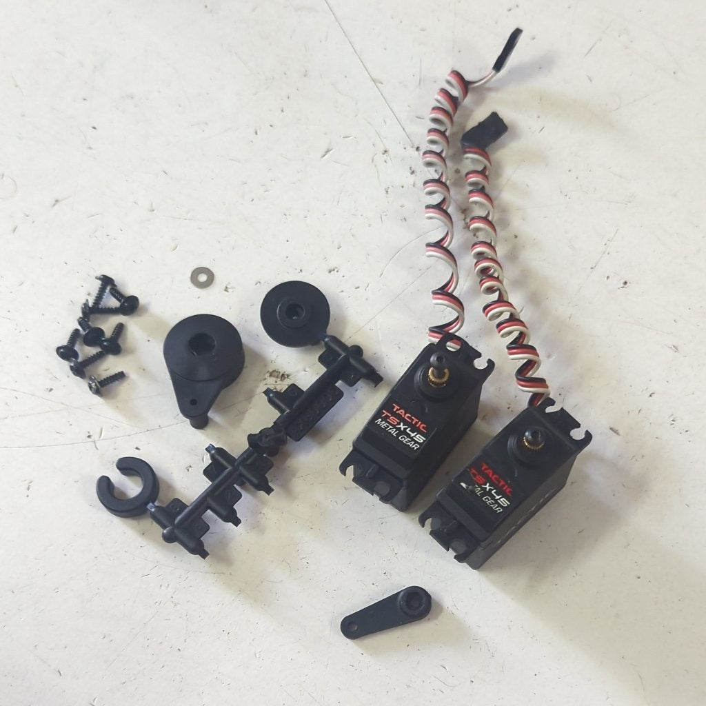 Axial/Tactic metalgear servo x2 (SCX10, Tamiya, Kyosho, HPI), Hobby & Loisirs créatifs, Modélisme | Radiocommandé & Téléguidé | Voitures