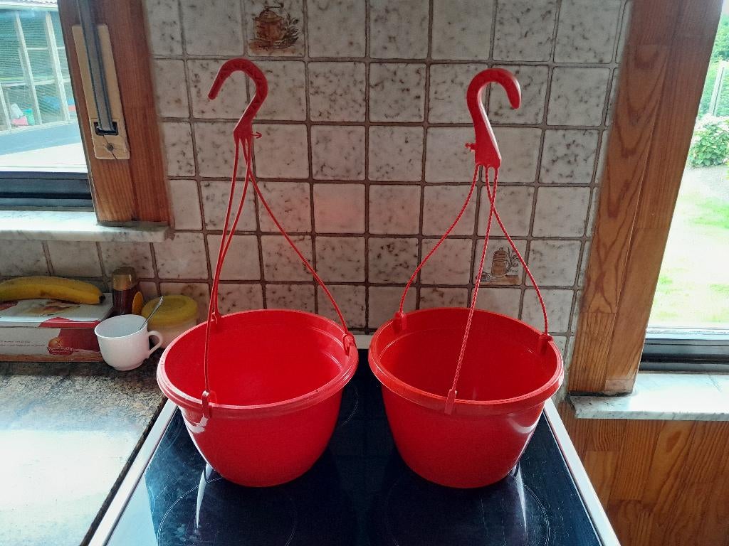 bloempotten, Tuin en Terras, Kunststof, Rond, Zo goed als nieuw, Minder dan 40 cm