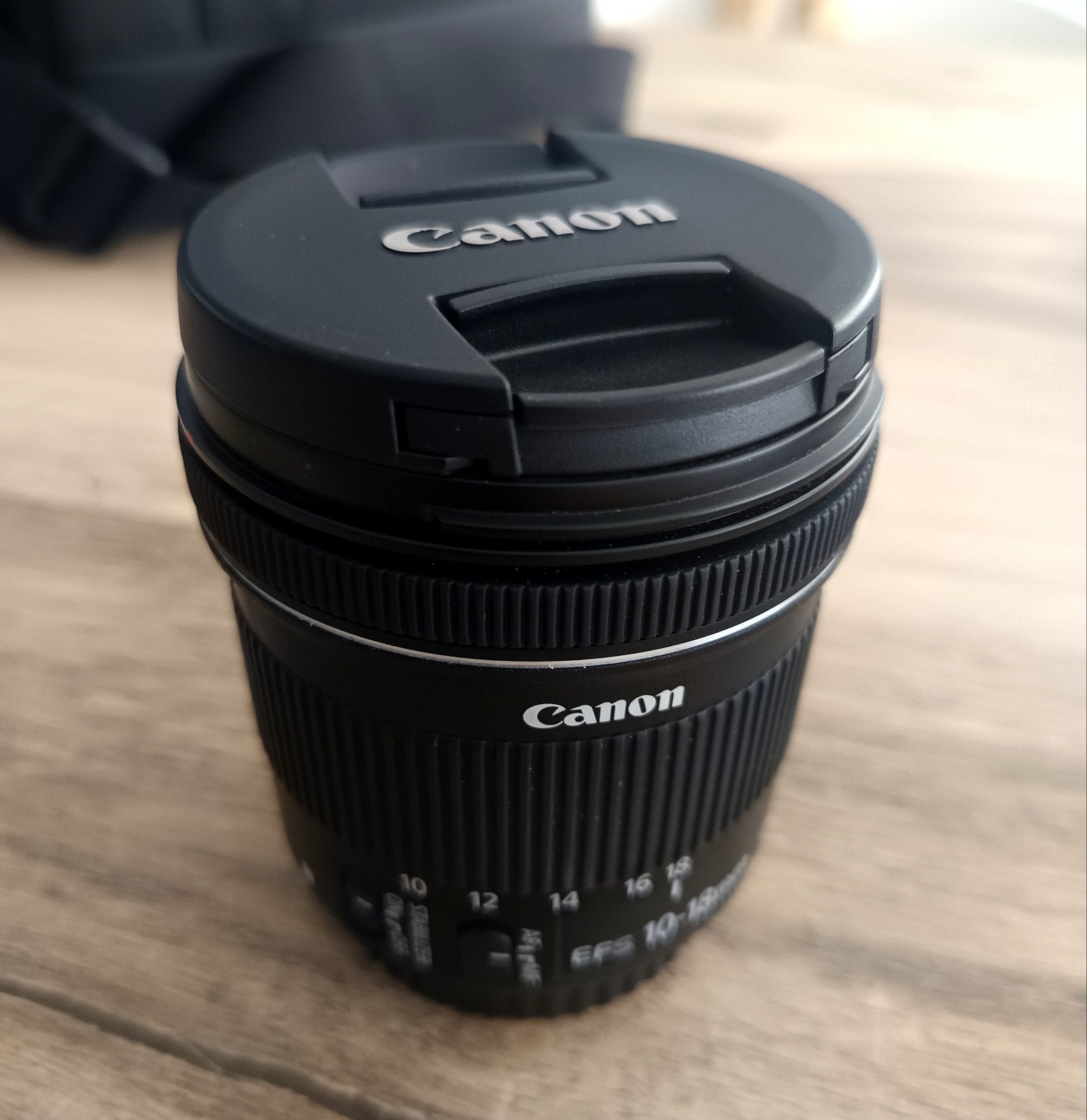 canon ultra groothoek lens 10-18mm EF-s, Autofocus, Canon, Zo goed als nieuw, Canon EF-S