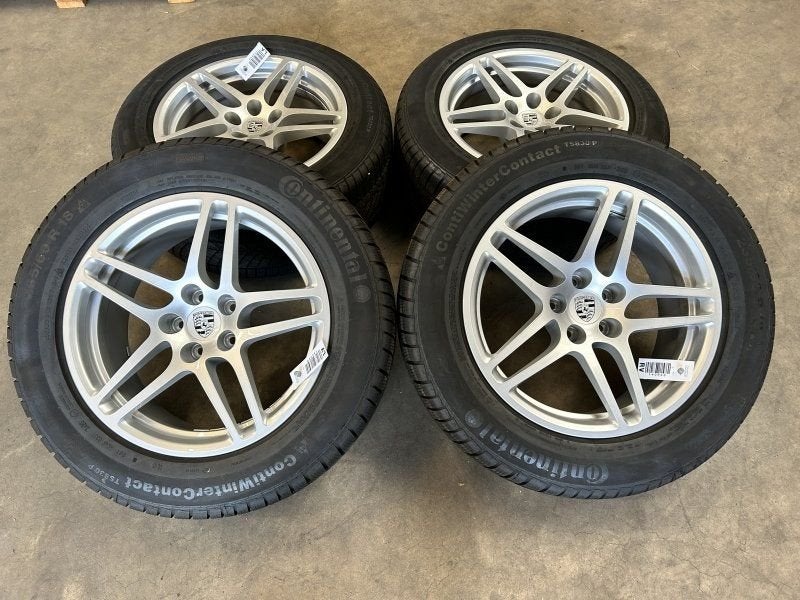 18 inch originele velgen + winterbanden Porsche Macan 95B601, Auto-onderdelen, Gebruikt, -, -, Banden en Velgen