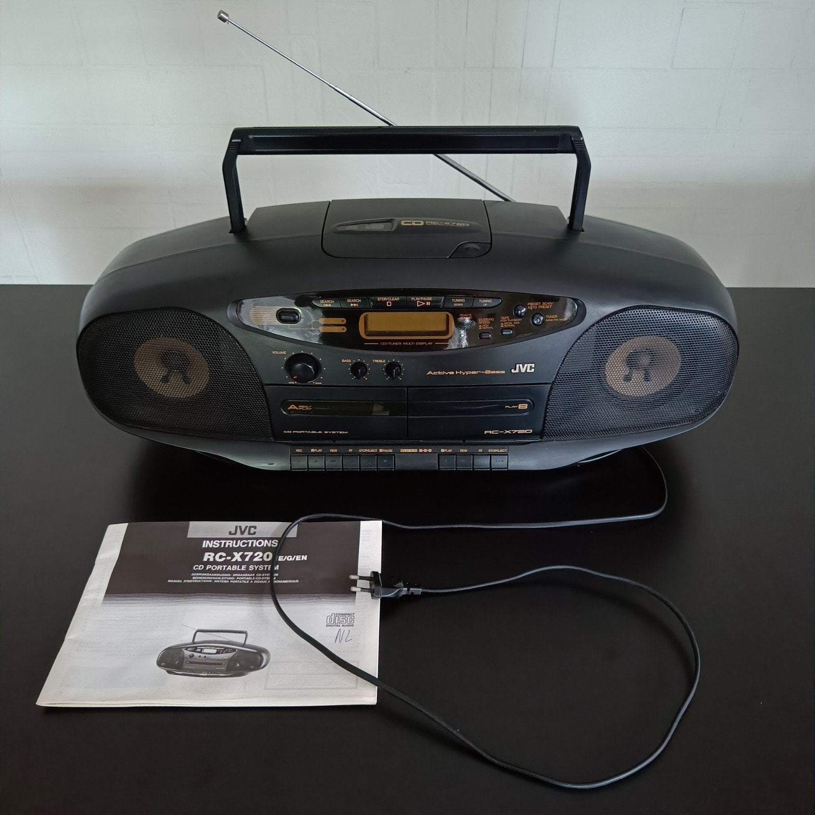 JVC RC - X720 boombox., Enlèvement ou Envoi, Utilisé, Radio, Avec lecteur de CD