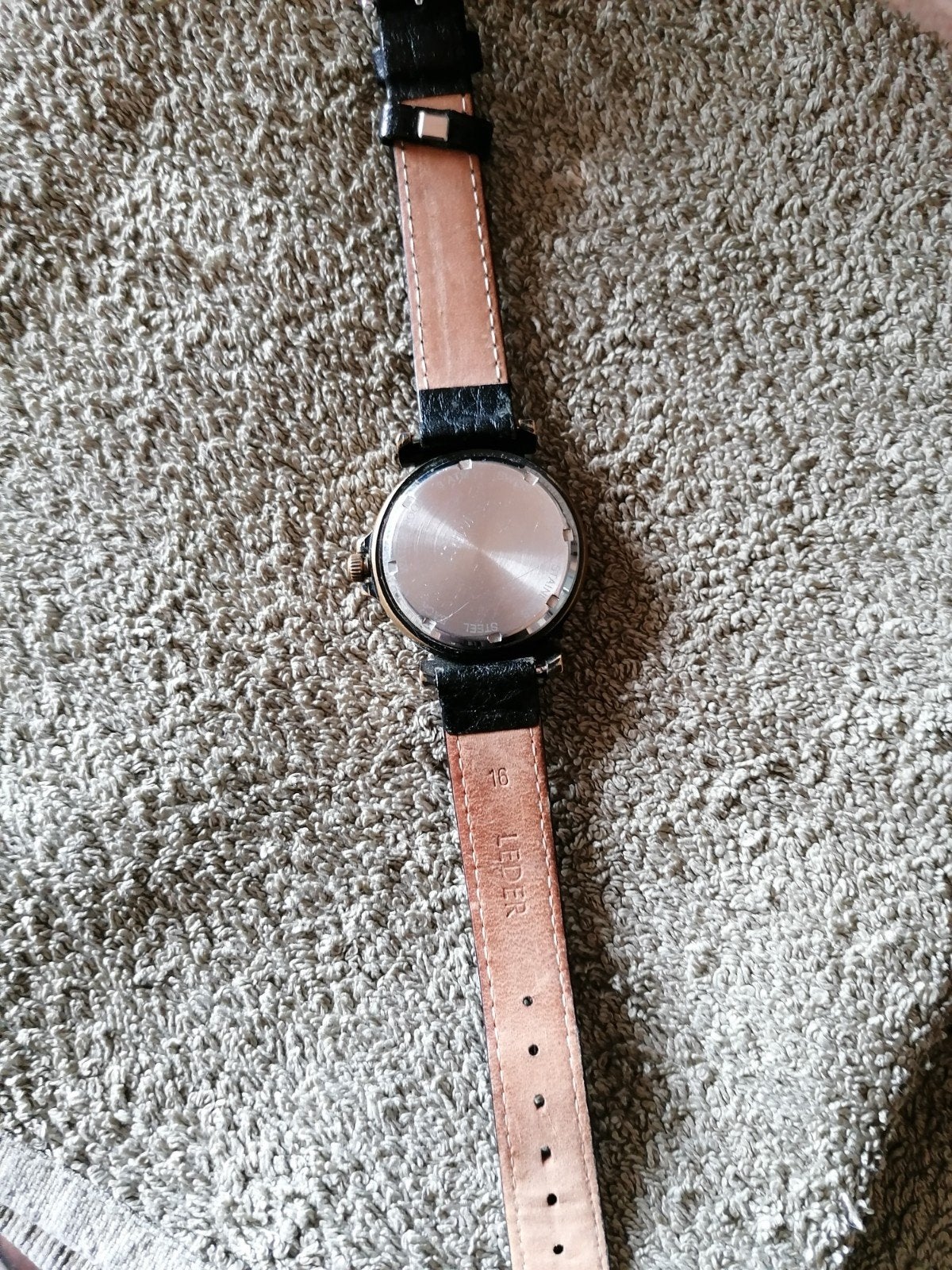 Piloten horloge Rodania, Enlèvement