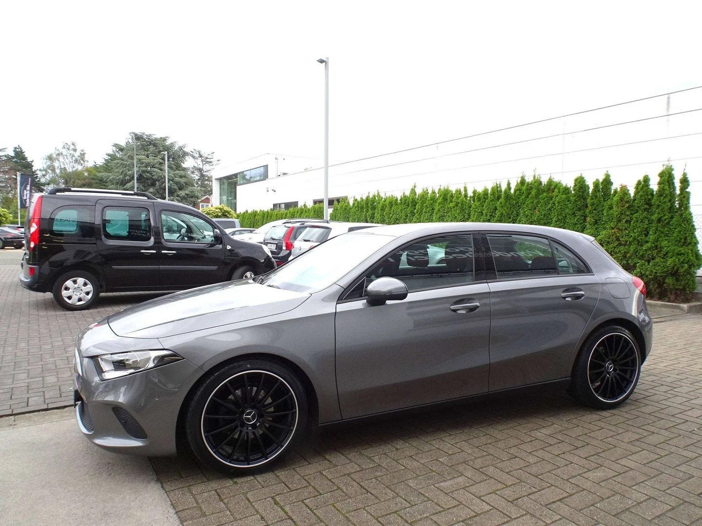 Mercedes-Benz A-CLASS 160 5d. Business Solution WIDESCREEN,C, Autos, https://public.car-pass.be/vhr/02370e3f-8805-4011-8cac-15ed547f956e