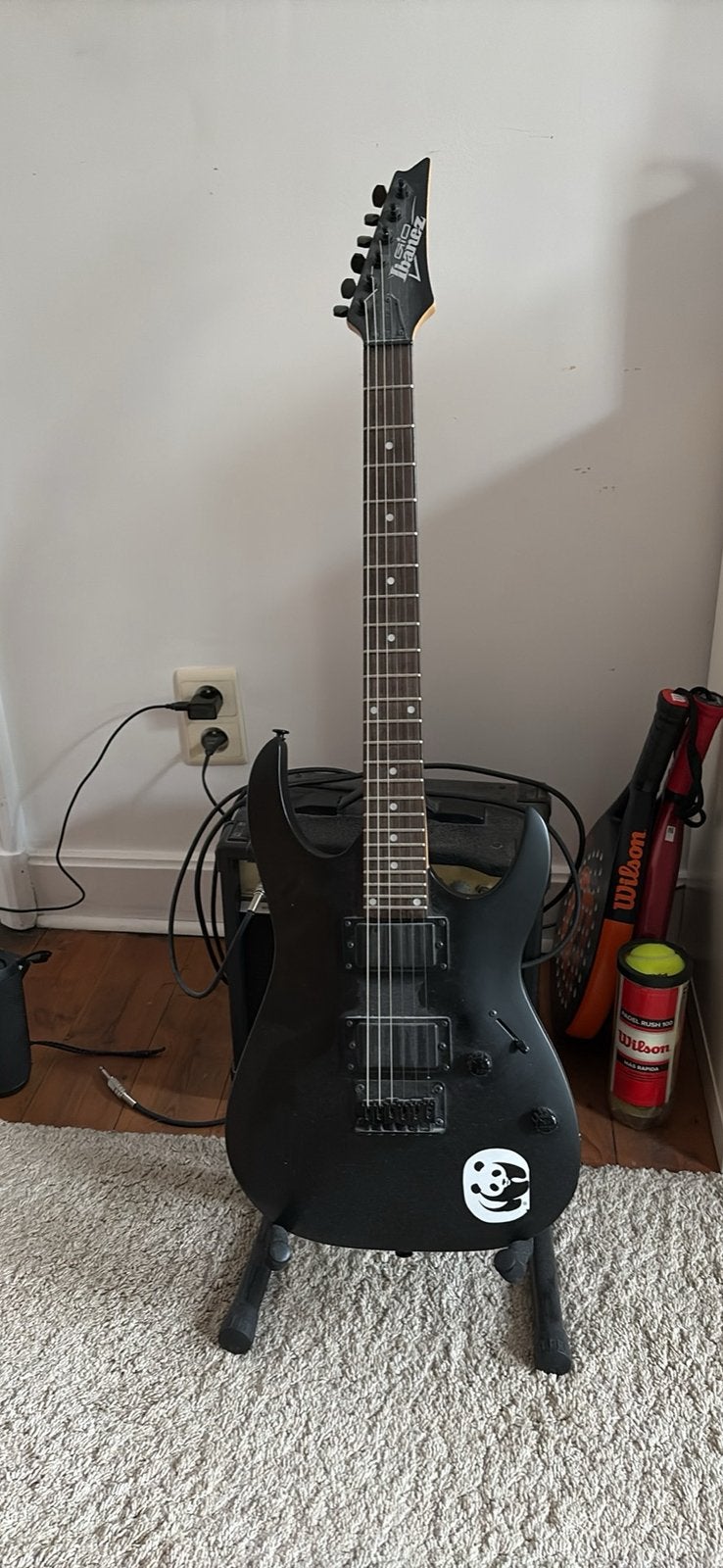 Guitare Ibanez Gio, Enlèvement, Ibanez