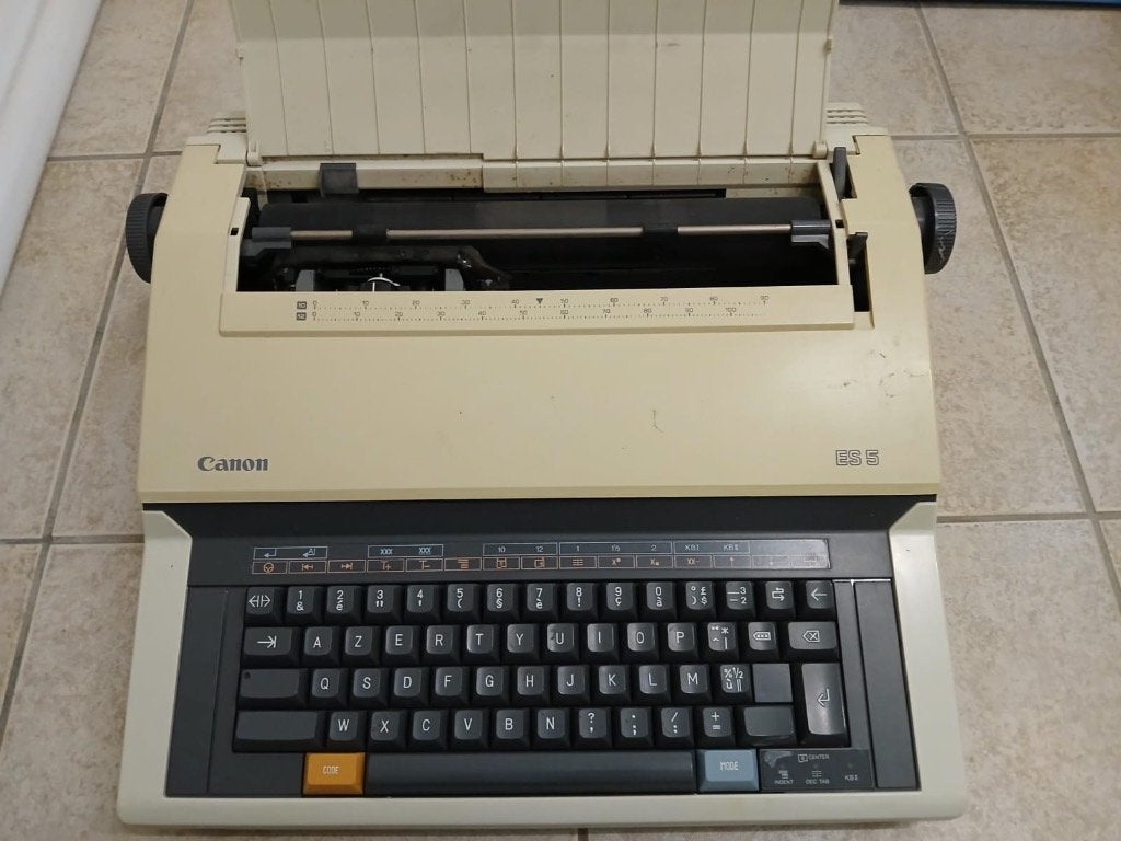Schrijfmachine Canon, Ophalen, Gebruikt