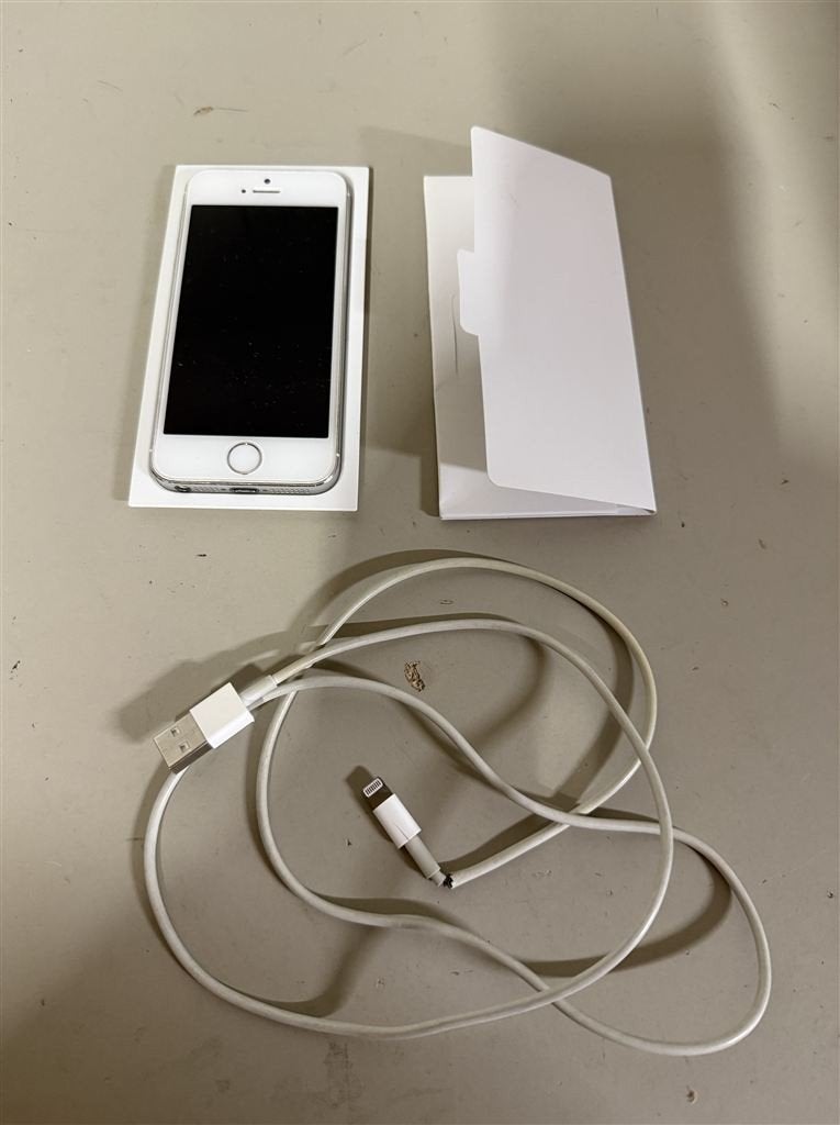 Apple iPhone 5s - 16GB - Space Grey A1457, Télécoms, Enlèvement ou Envoi, Utilisé, IPhone 5S