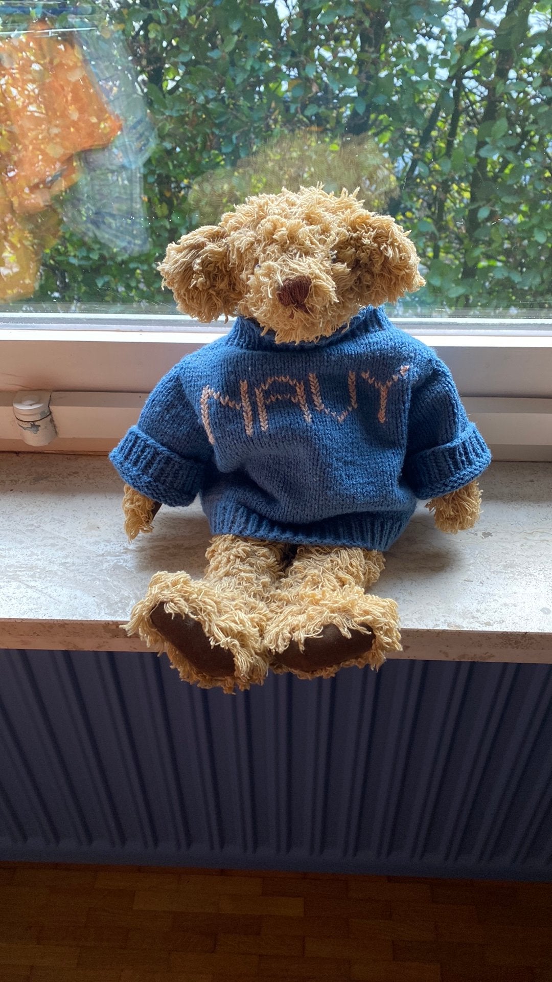 Vintage shaggy pluche teddybeer met blauw gebreide Navy trui, Verzamelen, Ophalen of Verzenden, Zo goed als nieuw, Stoffen beer