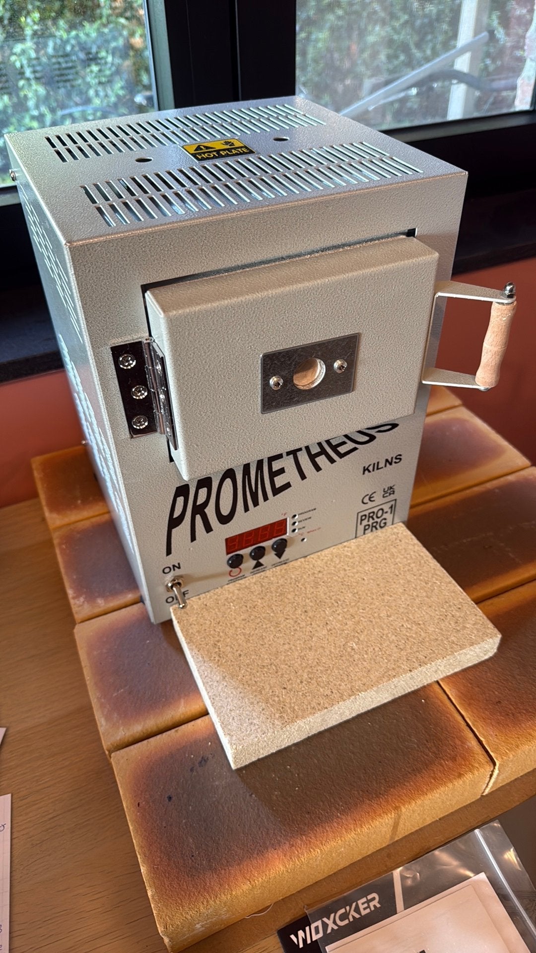 Prometheus, Enlèvement, Neuf, Four