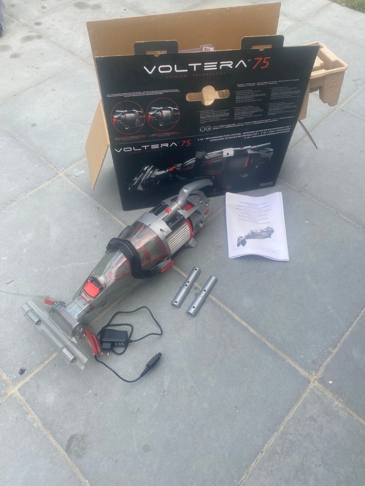Kokido Voltera 75 draadloze zwembadstofzuiger, Tuin en Terras, Ophalen, Zo goed als nieuw, Rond, Overige typen