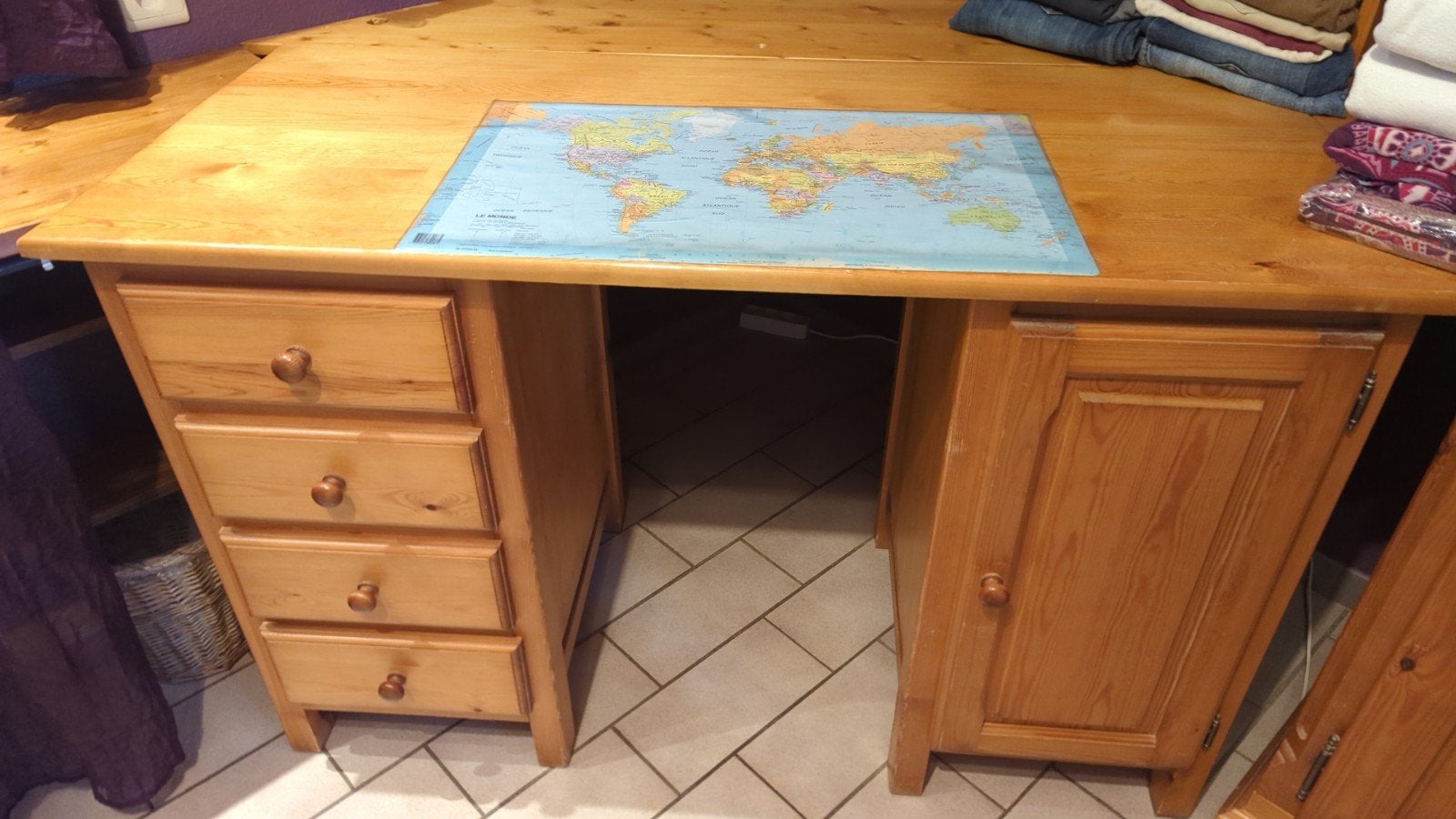Bureau Pin Massif, Maison & Meubles, Autres matériaux, Enlèvement, Utilisé, Naturel