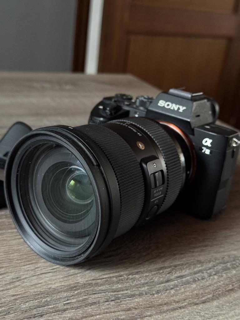 Sony A7iii met Sigma 24-70mm f 2.8 Art DG DN, 4 à 7 fois, Enlèvement, Utilisé, Sony