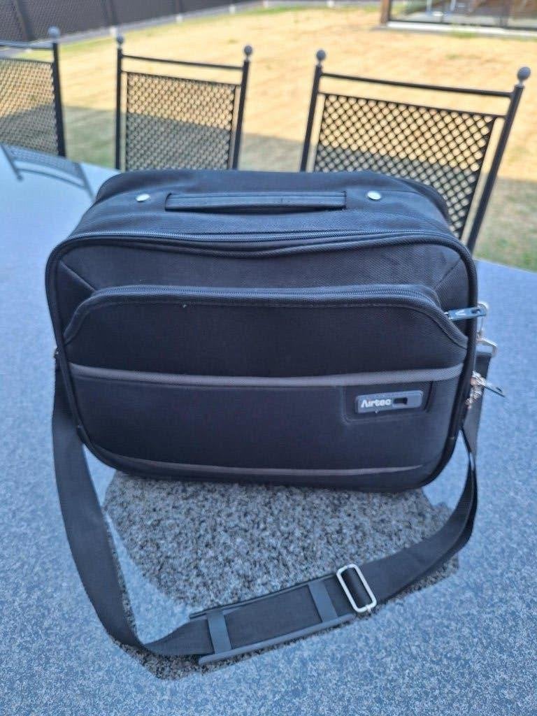 handbagage tas, Handtassen en Accessoires, Tassen | Reistassen en Weekendtassen, Ophalen, Zo goed als nieuw, Zwart