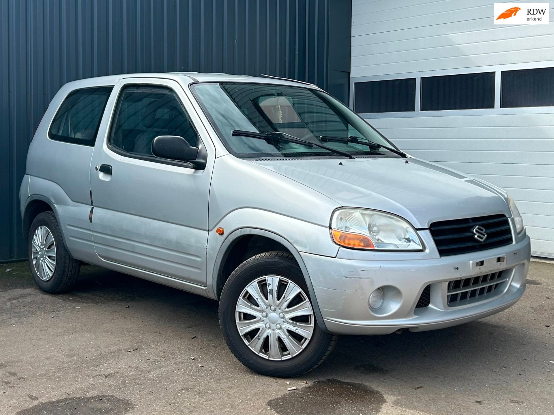 Suzuki Ignis 16V GL, Autos, Oldtimers & Ancêtres, Entreprise, Achat, Airbags, Ordinateur de bord, Verrouillage central, Barres de toit