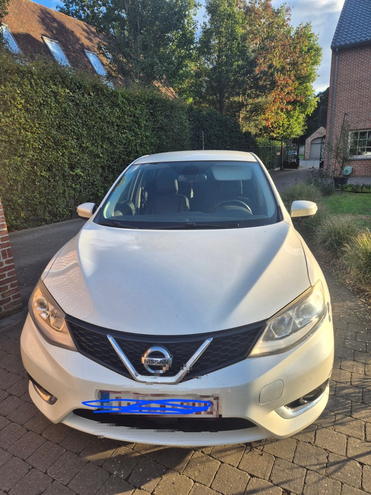 sièges en cuir Nissan Pulsar avec chauffage et GPS, Autos, Cuir, Achat, Euro 6, Entreprise