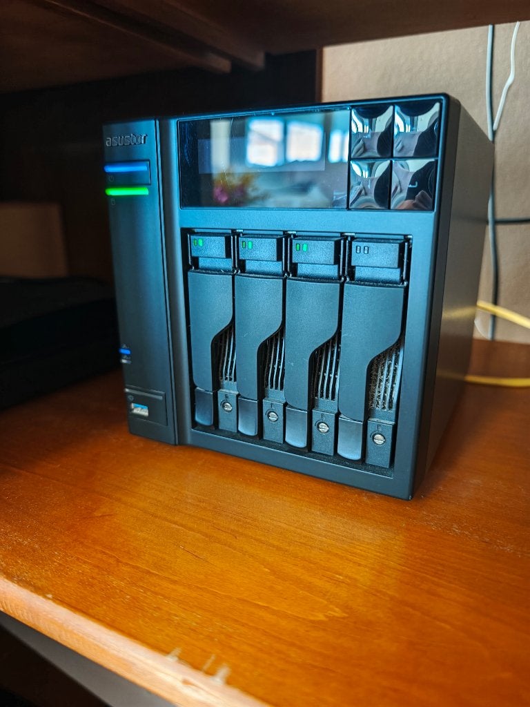 NAS-ASSISTENT AS6204T, Computers en Software, NAS, Ophalen, Zo goed als nieuw