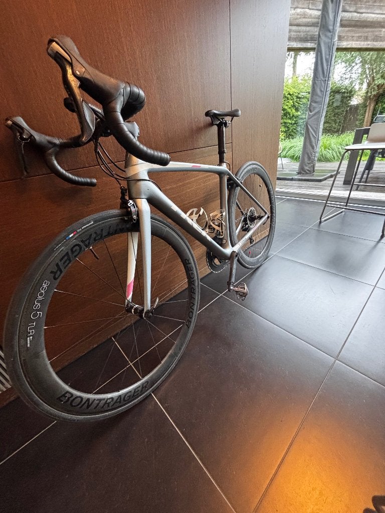Koersfiets Trek Emonda SLR, Project One, Fietsen en Brommers, Versnellingen, Zo goed als nieuw, 50 tot 53 cm, Ophalen