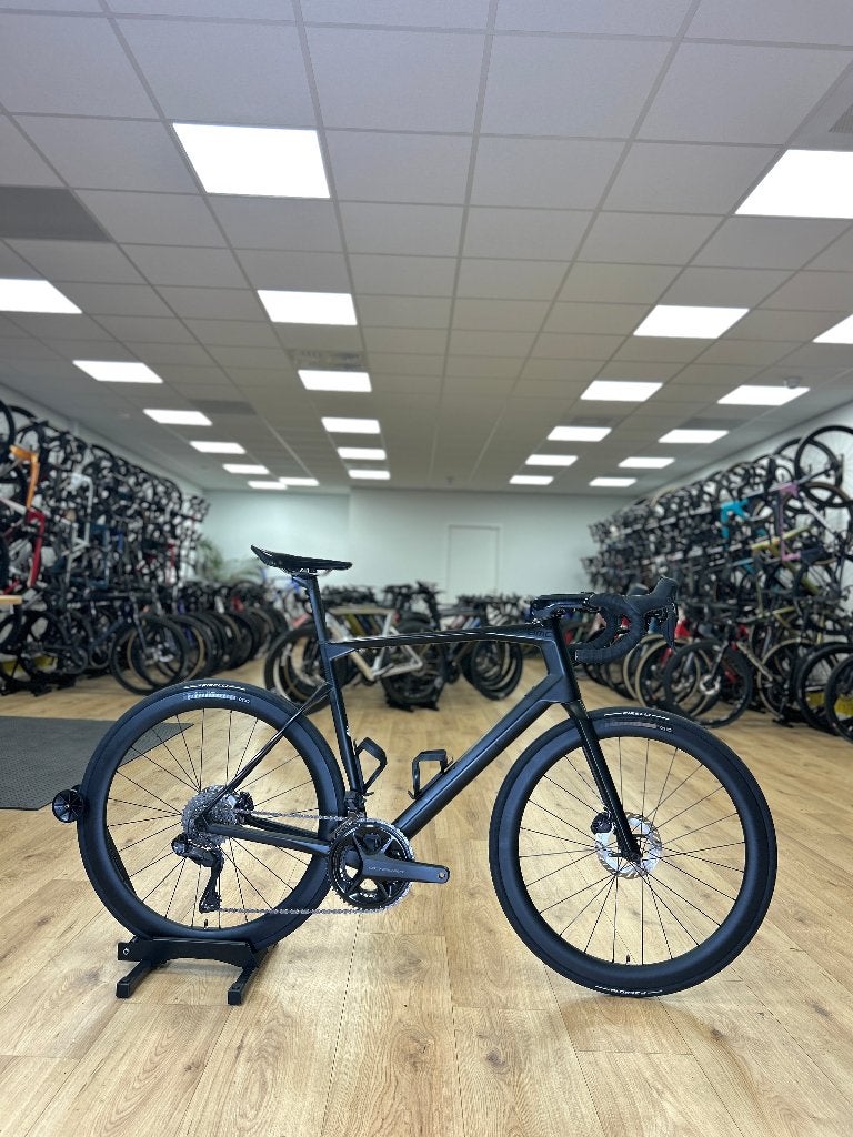 BMC Roadmachine 01 Di2 Carbon Racefiets, Enlèvement, Comme neuf