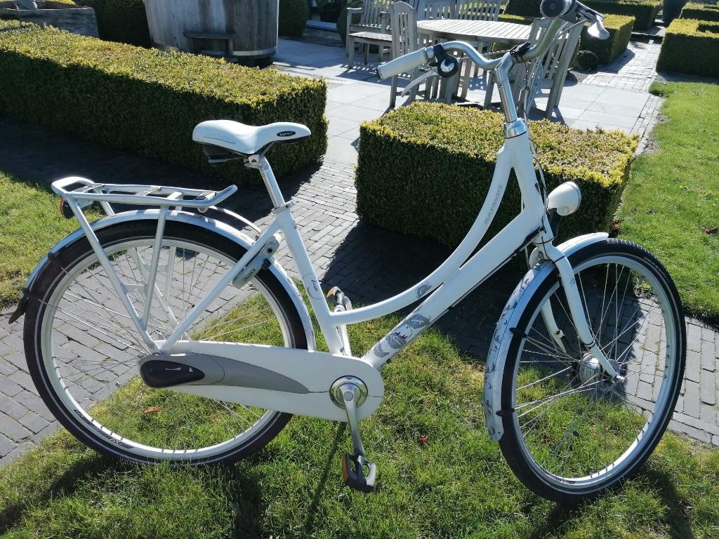 Vélo Batavus blanc, Vitesses, Batavus, Comme neuf, Enlèvement