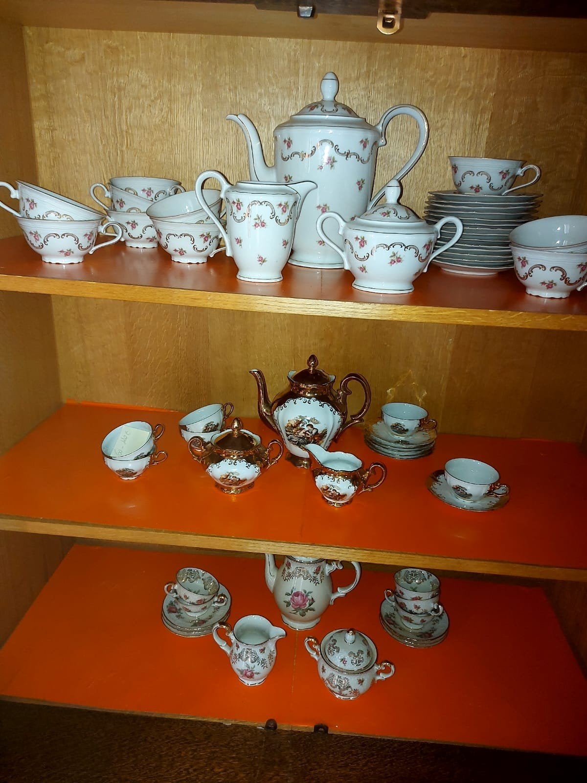 Antiek servies, Ophalen