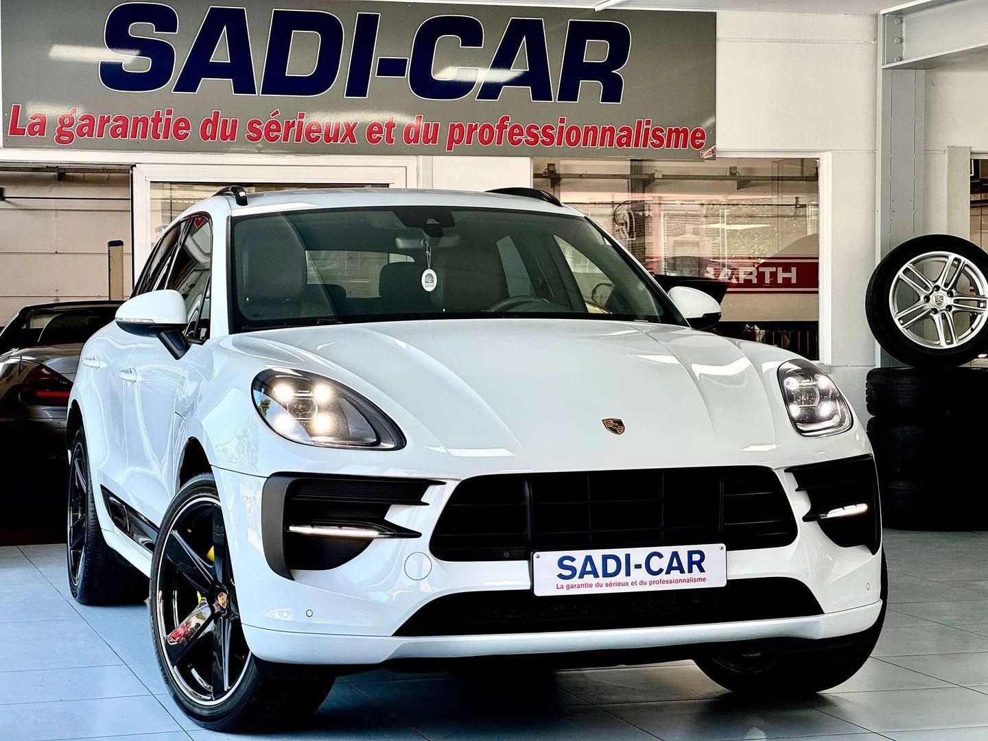 Porsche Macan 2.0 Turbo 245cv PDK - PACKSPORT DESIGN, Auto's, Automaat, 245 pk, Gebruikt, 4 cilinders