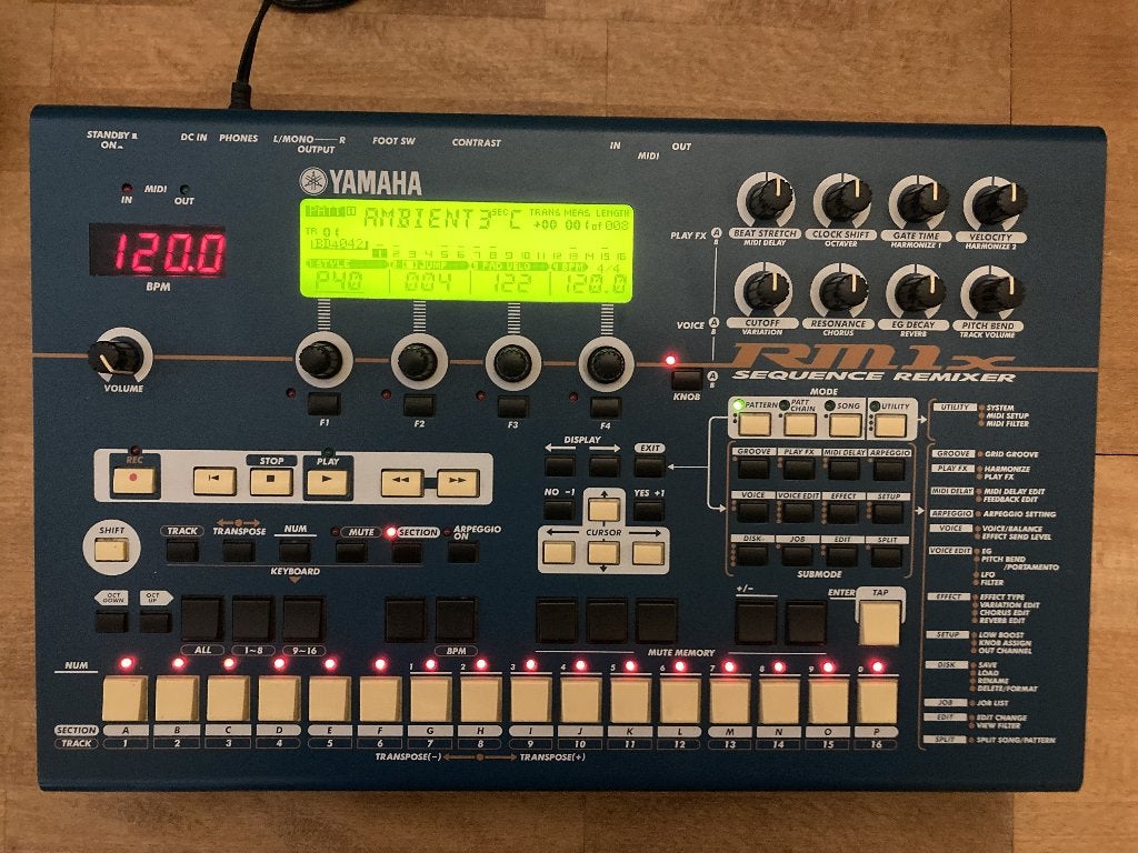 RM1x - Yamaha - Groovebox, Muziek en Instrumenten, Soundmodules, Ophalen, Gebruikt, Yamaha