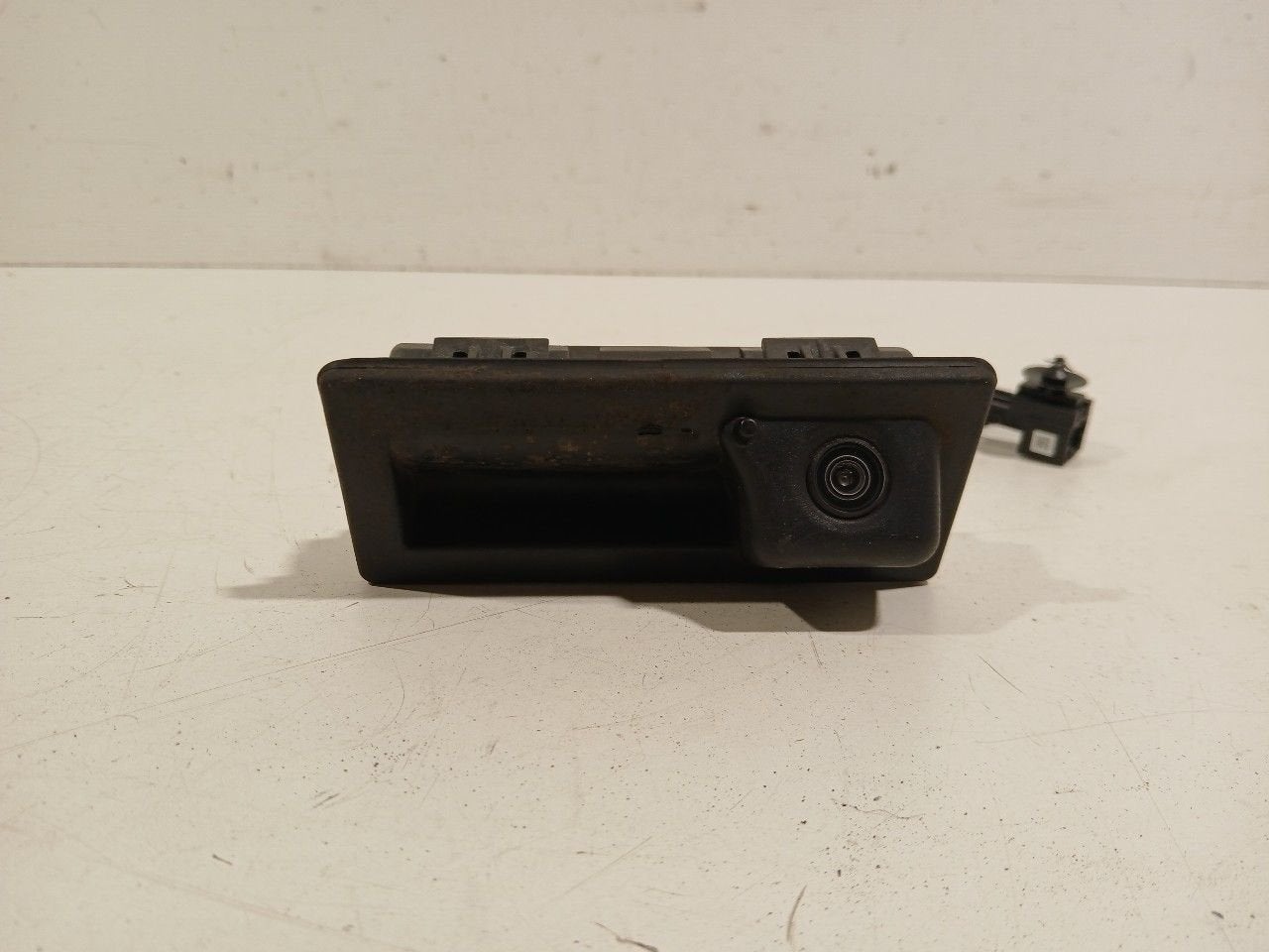 Camera achter Volkswagen Touran, Onderdelen@venauto.nl, Van der Ven Autorecycling B.V., Gebruikt, Ettenseweg 76, 4706 PB Roosendaal, The Netherlands