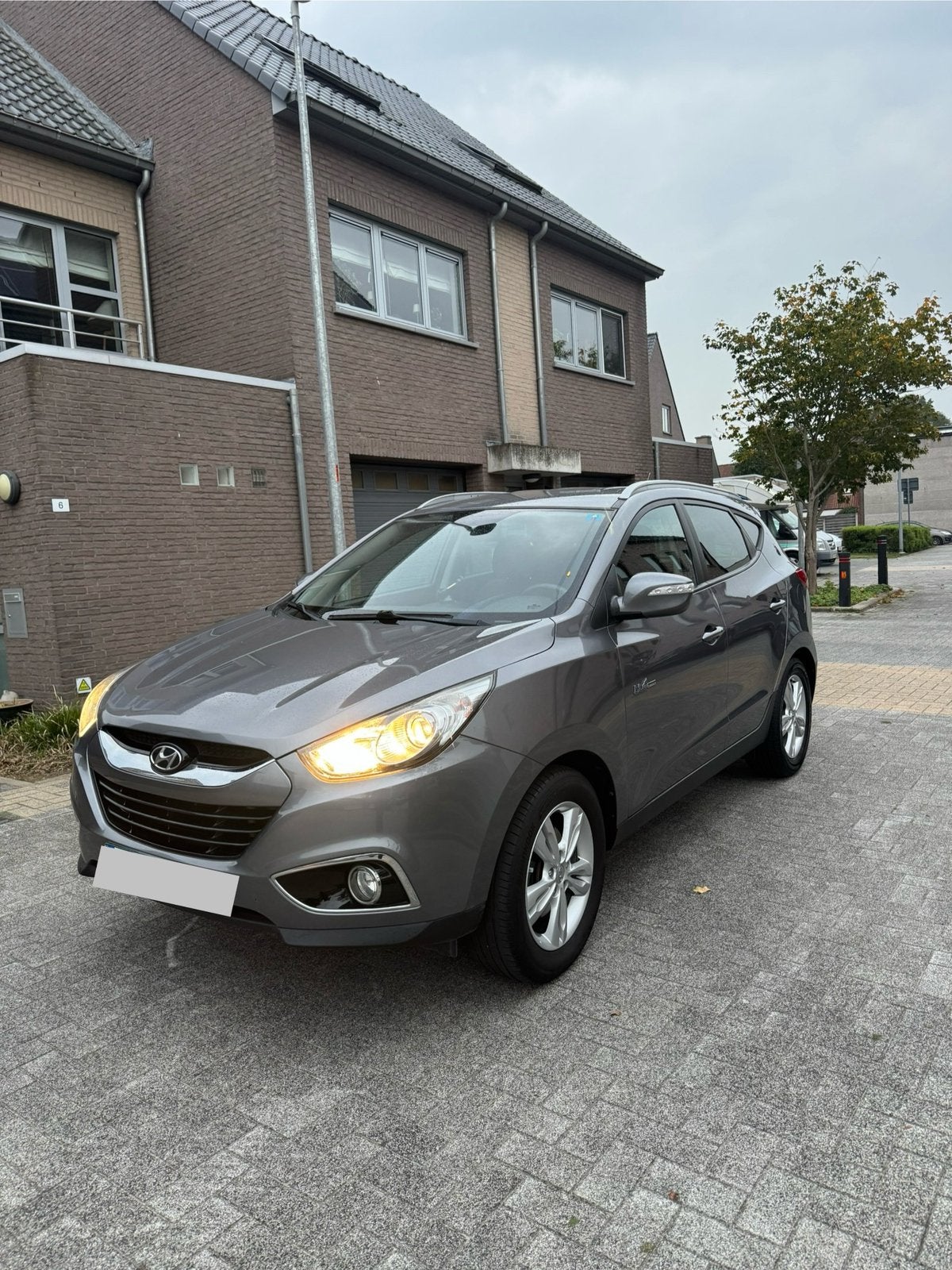 Hyundai Ic35/ diesel eur5/ airco/ navi/ camera, Zwart, Leder en Stof, Bedrijf, 5 deurs
